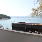 דירה Vanda Seafront Fantastic קאבטאט