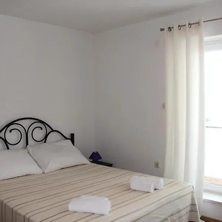 아파트 Vanda Seafront Fantastic 챠브타트