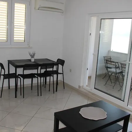 Apartamento Vanda Seafront Fantastic
